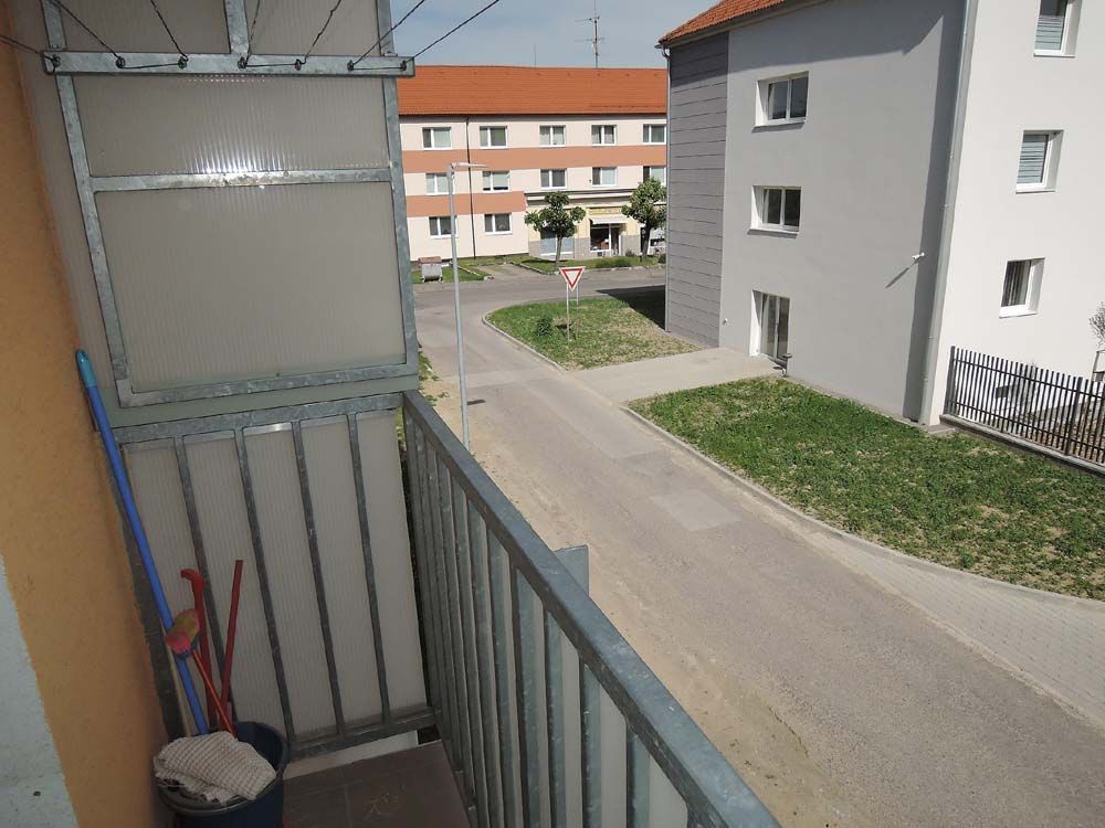 2 - izbový byt s balkónom Žiar nad Hronom, Dukelských hrdinov, tichá lokalita
