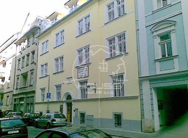 PRENÁJOM: kancelárske priestory,100m2, Bratislava I Staré mesto,Grosslingova ulica