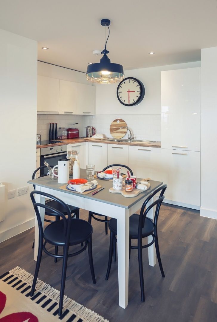 Kvalitný 3-izbový rodinný dom zhotovený na kľúč s kuchynskou linkou a spotrebičmi