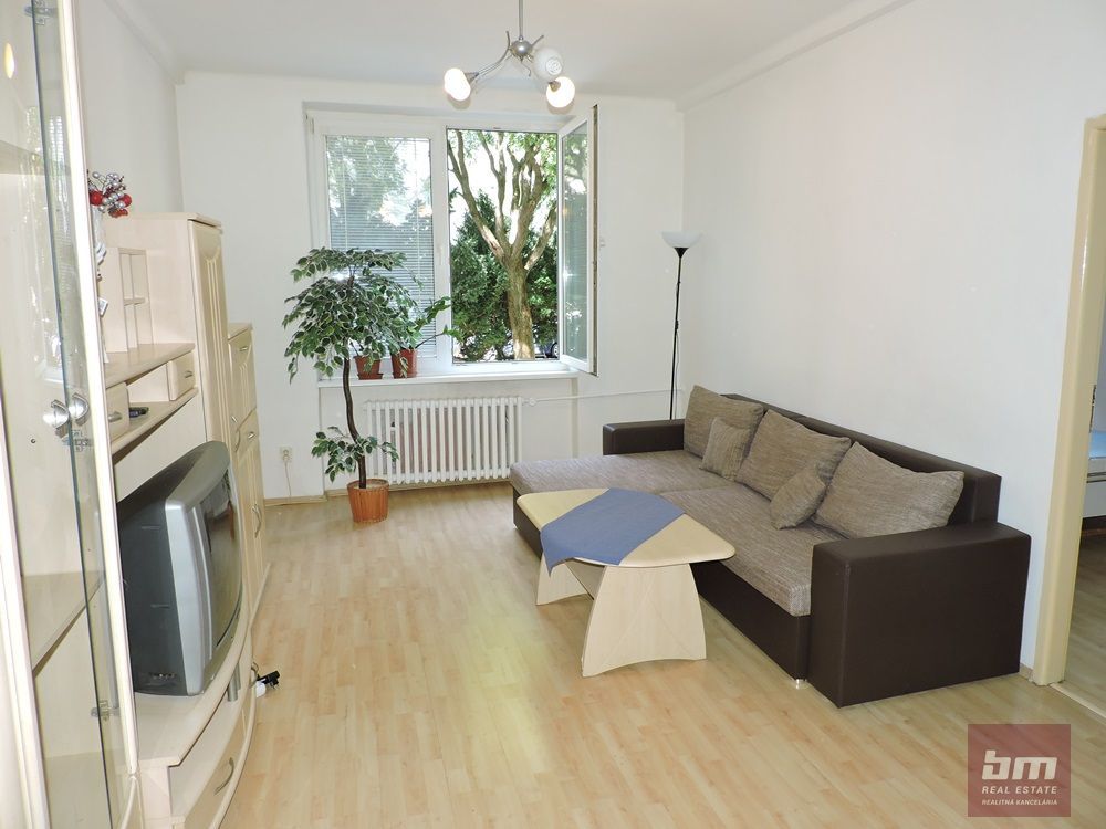 2-izbový byt-Prenájom-Bratislava - mestská časť Ružinov-530.00 €