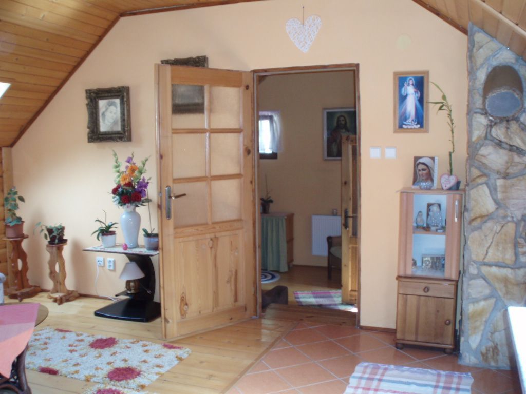 Ponúkame na predaj krásny dvojgeneračný rodinný dom v obci Hačava okres Košice – okolie