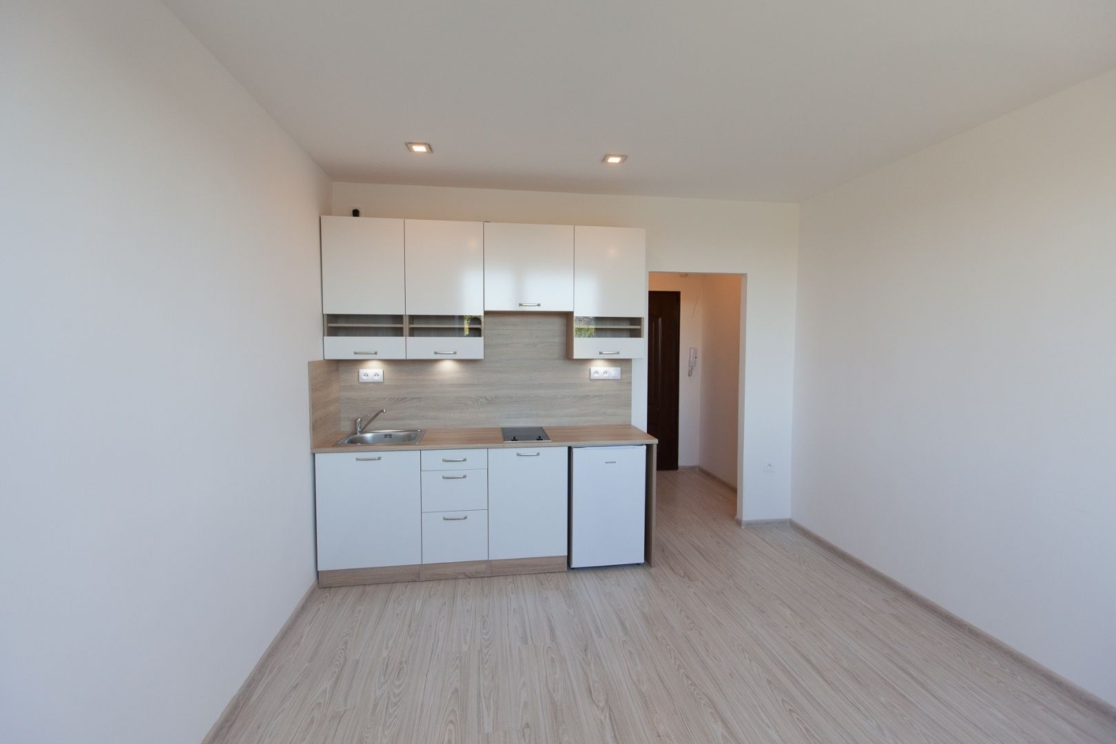 REZERVOVANÉ - Predáme krásne rekonštruovaný byt-garzónku 22m2 na 3.posch.
