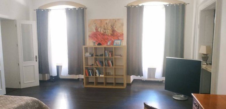 2- izbový byt na Hviezdoslavovom námestí