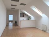 Priestory vhodné aj na kozmetiku, 90 m2