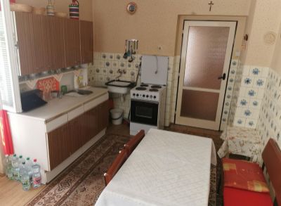2999 Na predaj rodinný dom Dvory nad Žitavou