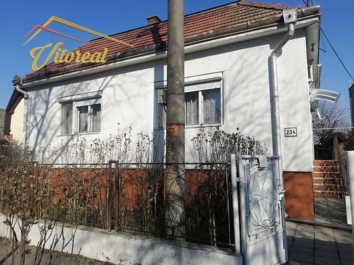 Rodinný dom-Predaj-Novosad-55000.00 €