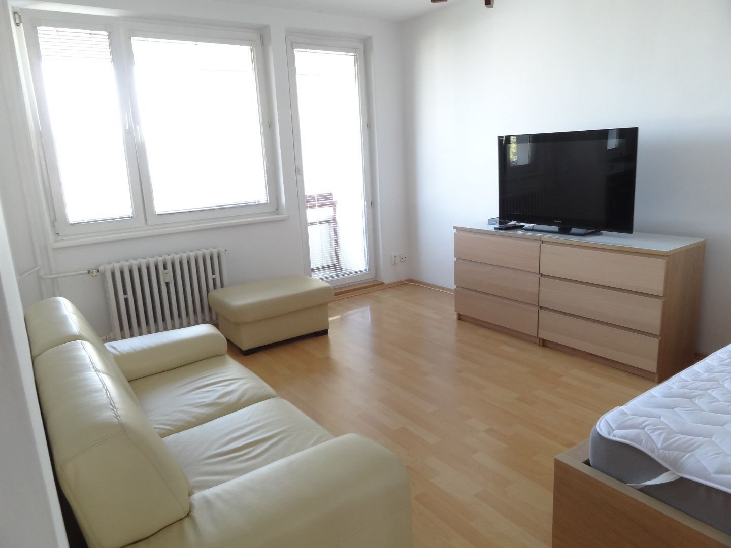 1-izbový byt-Predaj-Bratislava - mestská časť Dúbravka-108000.00 €