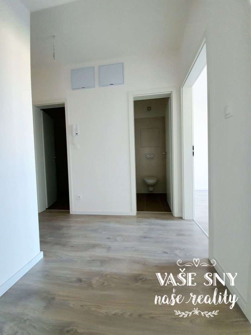 REZERVOVANÉ 3-izbový byt s garážou v novostavbe komplexu Rodinné byty Zlatovská