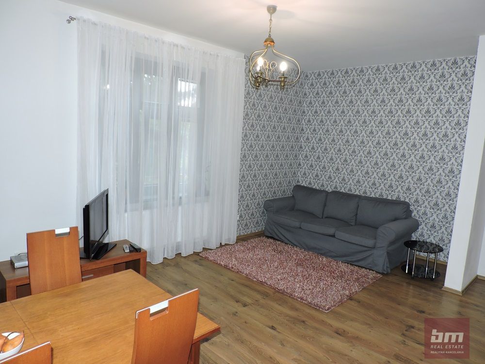 2-izbový byt-Prenájom-Bratislava - mestská časť Nové Mesto-500.00 €