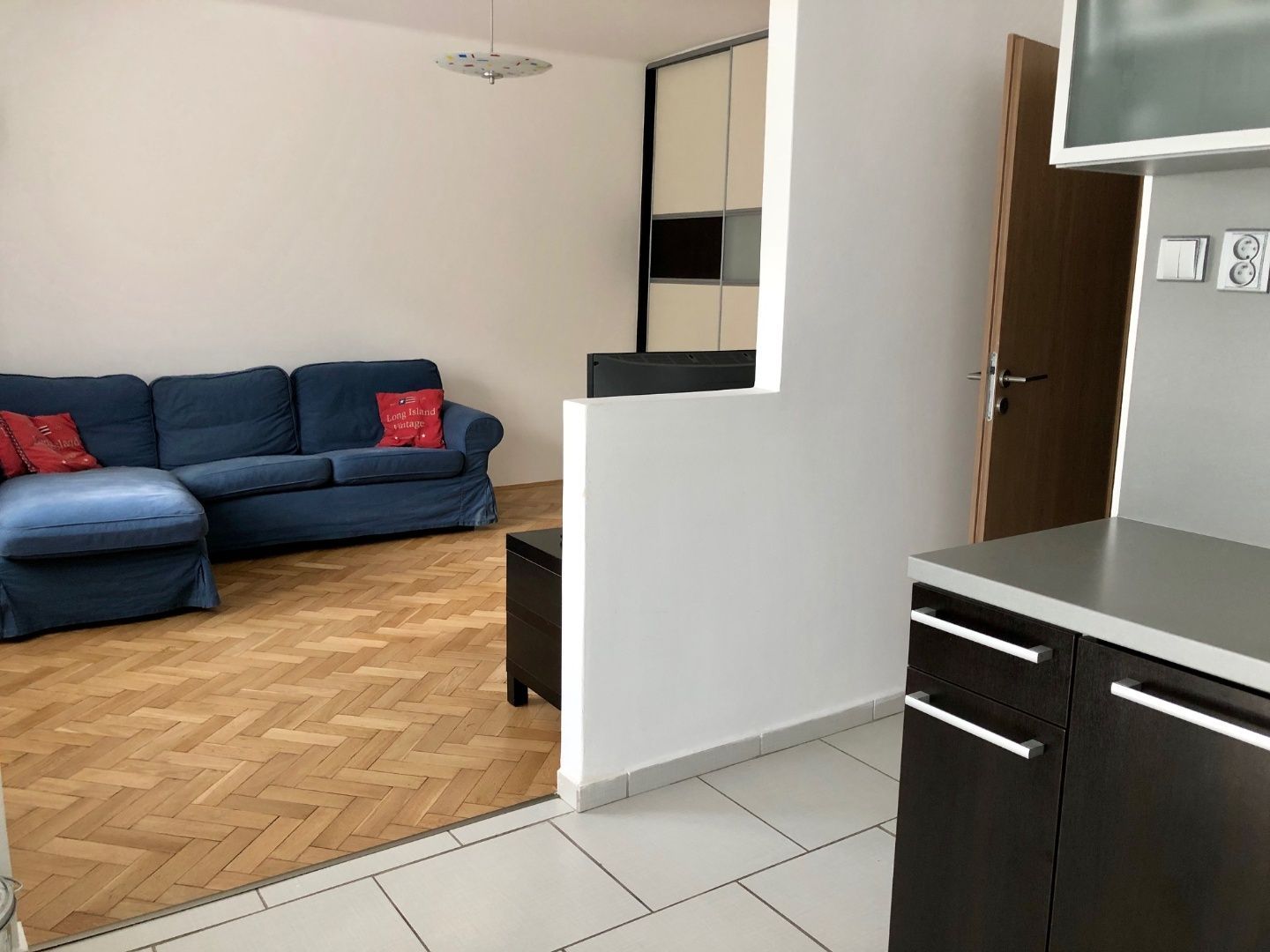 Prenájom: 2 izbový zrekonštruovaný byt s loggiou, Ružinov -  Ostredky