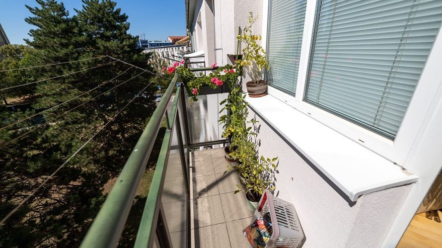 Parádny 3-izbový byt s balkónom na Tokajíckej ulici vedľa Štrkovca