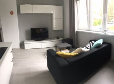 Novo zariadený 2 izb. byt na prenájom s bezproblémovým parkovaním- Staré mesto