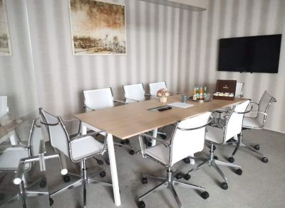 Predaj kancelárskych priestorov na Zamockej ul. s UP 600m2, 1650€/m2 bez DPH
