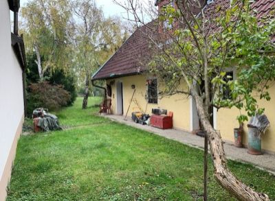 PREDAJ - RAKÚSKO - Engelhartstetten – víkendová chalupa so stavebným pozemkom