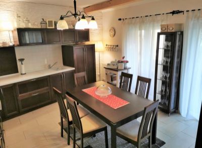 3014 Na predaj luxusný RD v Nových Zámkoch