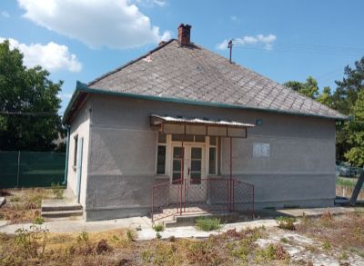 3020 Na predaj menší RD v Číčove