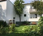 Dvojpodlažný rodinný dom 5+1, pozemok 389 m2, Beckov