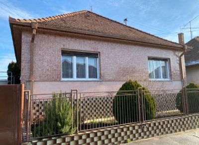 ARETÉ REAL - PREDAJ 5-IZBOVÉHO RODINNÉHO DOMU VO VÝBORNEJ LOKALITE, PEZINOK, DOBŠINSKÉHO