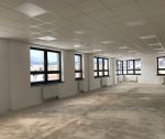 Prenájom komerčných priestorov, 185 m2 + 5x parkovacie státie, Vinohrady, Trenčín / Zámostie