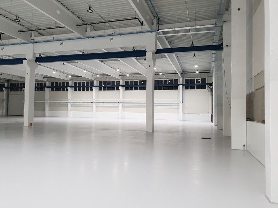 Ponúkame na prenájom výrobné a skladové priestory v modernej hale nachádzajúcej sa v areály bývalých Považských strojární.
