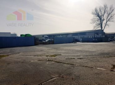 ** Na predaj priemyselný objekt s montovanou halou o rozlohe 1510 m2 a priľahlými pozemkami o výmere 8700 m2 - Trenčianske Bohuslavice, okres Nové Mesto n/V **
