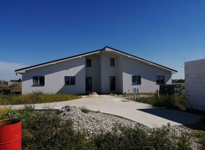 Veľký 6-izbový bungalov so samostatným pozemkom