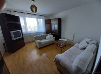 Ponúkame na predaj 3 izbový byt v Považskej Bystrici.
