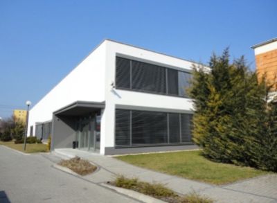 CORRIS: Predaj: Exkluzívna administratívno-prevádzková budova, Ružinov