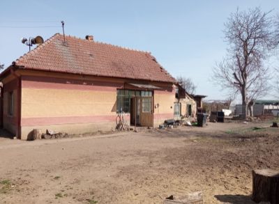 Ponúkame na predaj stavebný pozemok v Hurbanove