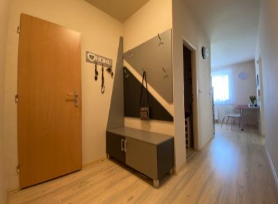ARETÉ REAL - PREDAJ ZARIADENÉHO 1-IZBOVÉHO BYTU S PARKOVACÍM STÁTÍM, VINIČNÉ, LIPOVÁ