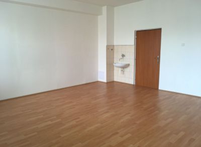 Kancelársky priestor na Zvolenskej ceste 27,2m2