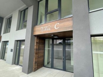 Predaj lukratívny obchodný priestor, 39m2,novostavba Tabáň