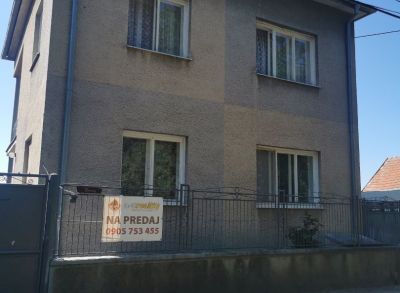 3094 Na predaj rodinný dom Dvory nad Žitavou - ZNÍŽENÁ CENA