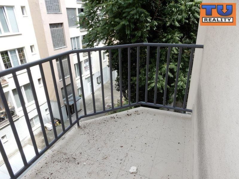 2-IZB. BYT, STARÉ MESTO, KOMPLETNÁ REKONŠTRUKCIA, BALKÓN, 56 m2