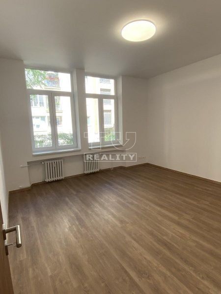 4-IZB. BYT, KOMPLETNÁ REKONŠTRUKCIA, STARÉ MESTO, 103 m2