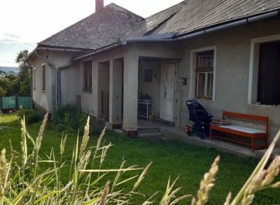 Rodinný dom v obci Rákoš s veľkou záhradou a krásnou prírodou v okolí