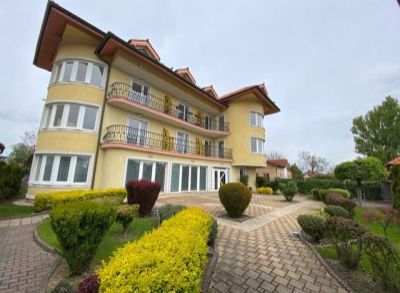 Areté real, Predaj pekného 2-izbového bytu s balkónom v nadštandardnom bytovom dome, BA-Vrakuňa, Leknova ul.