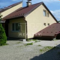 Rodinný dom, Valča, 1300 m², Kompletná rekonštrukcia