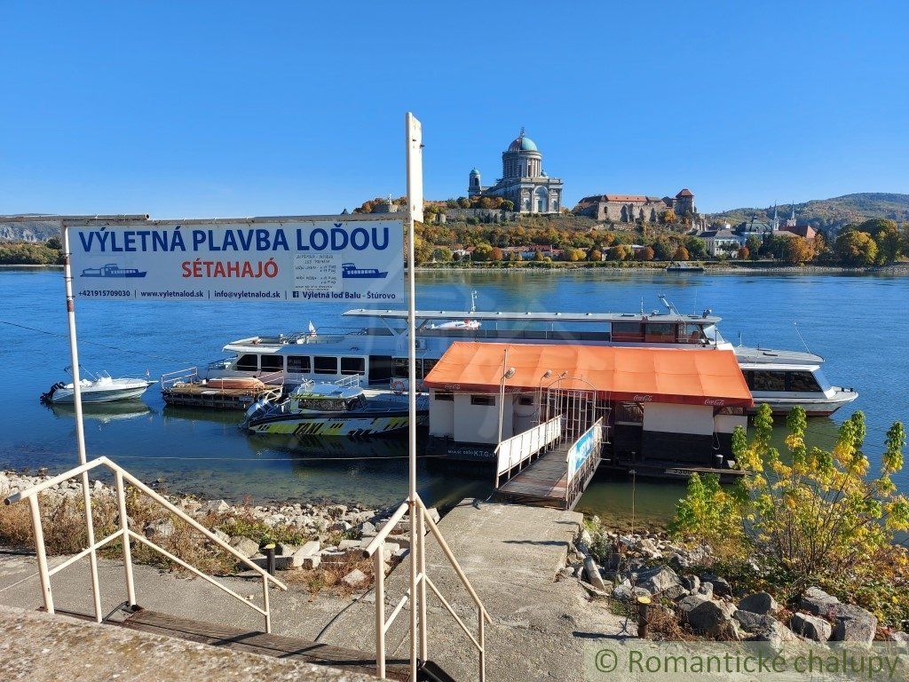 Pozemok na brehu Dunaja v obci Radvaň nad Dunajom