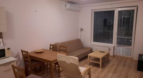 Prenájom 2 izbového bytu v novostavbe na Jégeho ulici v širšom centre