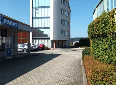 Exkluzívne kancelárske priestory pre firmu v priemyselnej zóne