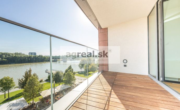 2-izbový byt s výhľadom na Dunaj, Eurovea, Pribinova ul., pivnica, možnosť parkingu