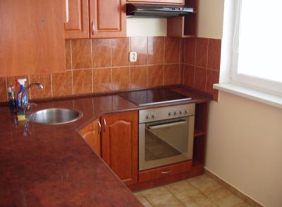 Ponúkame Vám na predaj 1 izbový byt Bratislava-Zač. Petržalka, Bohrova ul.