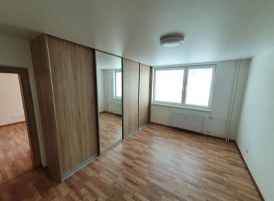 3 izbový byt s balkónom na sídl. Juh - NOVÁ REKONŠTRUKCIA