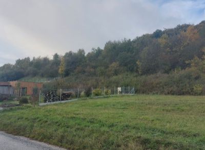Predám pozemok určený na výstavbu rodinného domu v Melčickej doline
