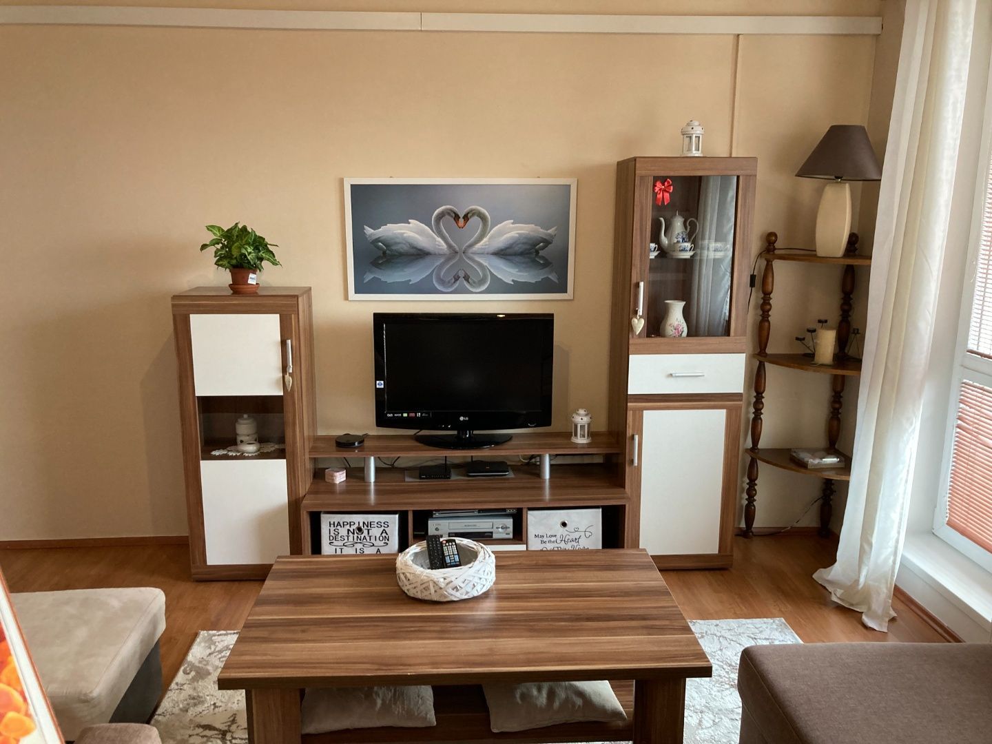 Ponúkame Vám na prenájom krásny 3 izbový byt v Nových Zámkoch