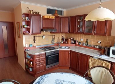 Ponúkame na predaj pekný - 2 izbový byt s balkónom v Komárne