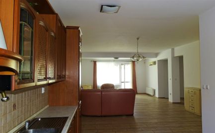 Exkluzívne, prenájom, veľkometrážny 3 izbový byt (162 m2) s garážou Šamorín