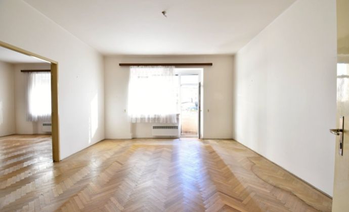 Predaj: Jedinečný, priestranný 4 izbový byt v centre Banskej Bystrice