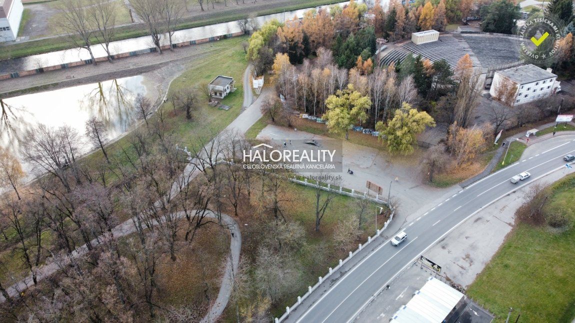 HALO reality - Predaj, pozemok 3695 m2 Rimavská Sobota, AJ S MOŽNOSŤOU PRENÁJMU - ZNÍŽENÁ CENA - EXKLUZÍVNE HALO REALITY